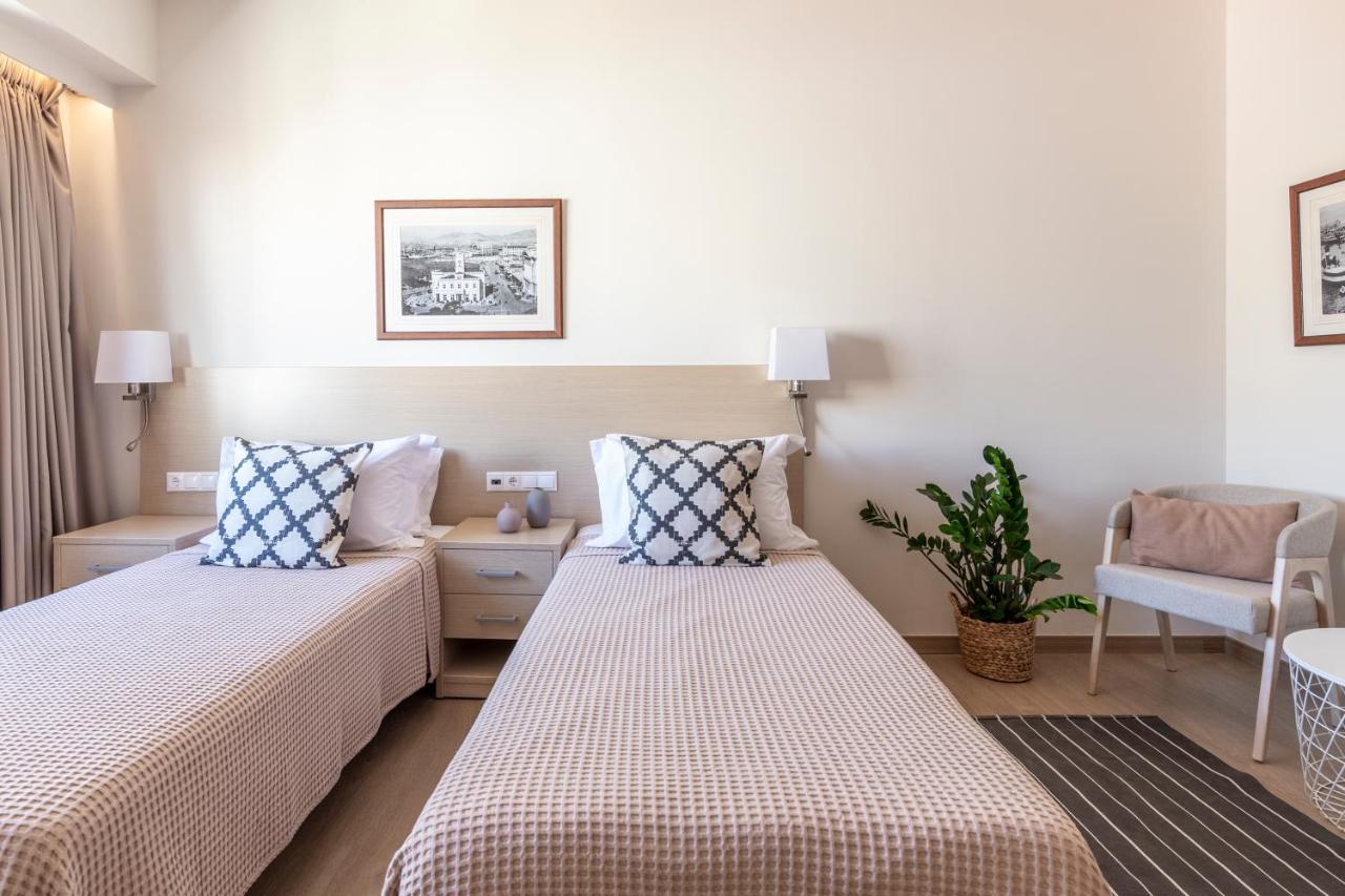 Gallery Suites & Residences 피레아스 외부 사진