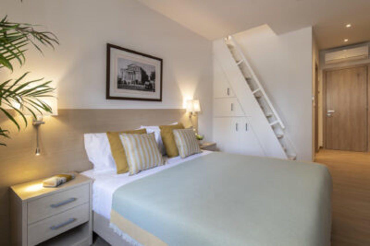 Gallery Suites & Residences 피레아스 외부 사진