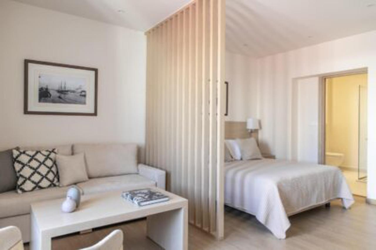 Gallery Suites & Residences 피레아스 외부 사진