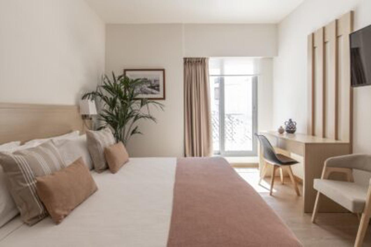 Gallery Suites & Residences 피레아스 외부 사진